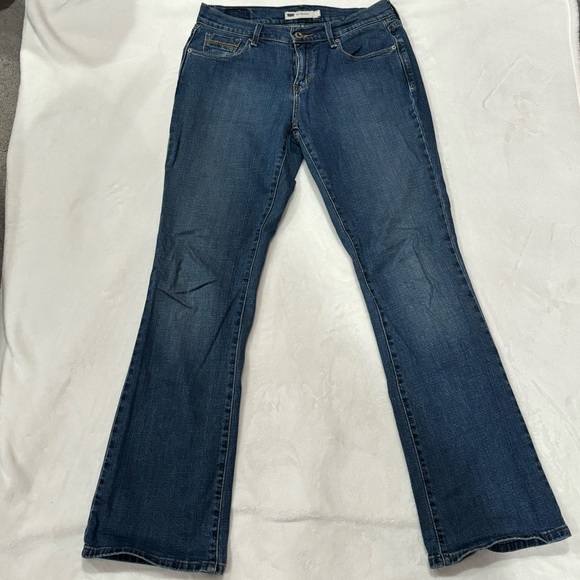LEVI’S Women’s Vintage Boot Cut 515 Denim Jeans - light wash, size 4M W27 - Picture 4 of 7